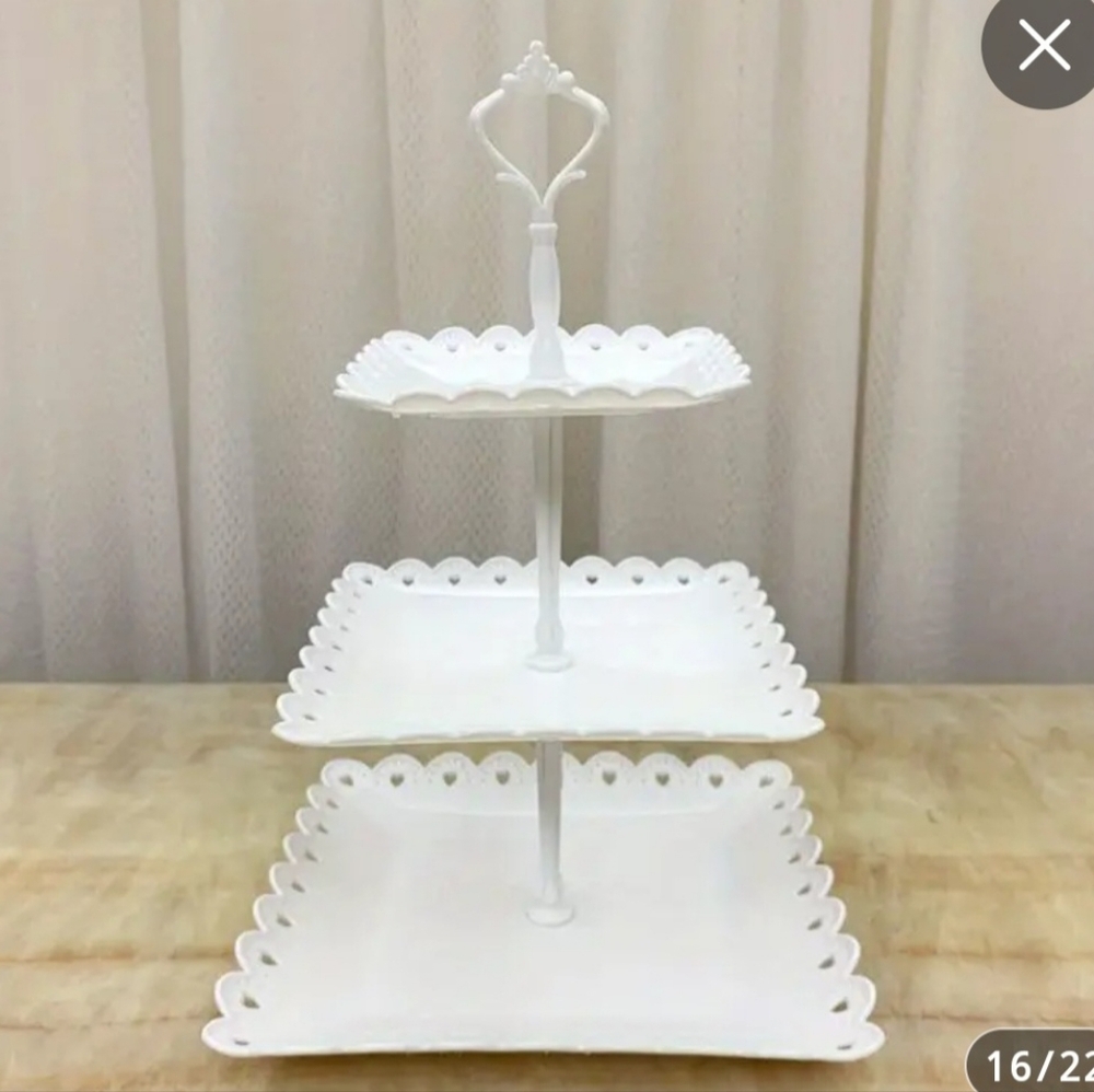 NEW 3 TIER DESSERT TRAY SERVER ~ GREAT FOR WEDDINGS AND PARTIES-COLOR: ALL WHITE - Picture 1 of 3